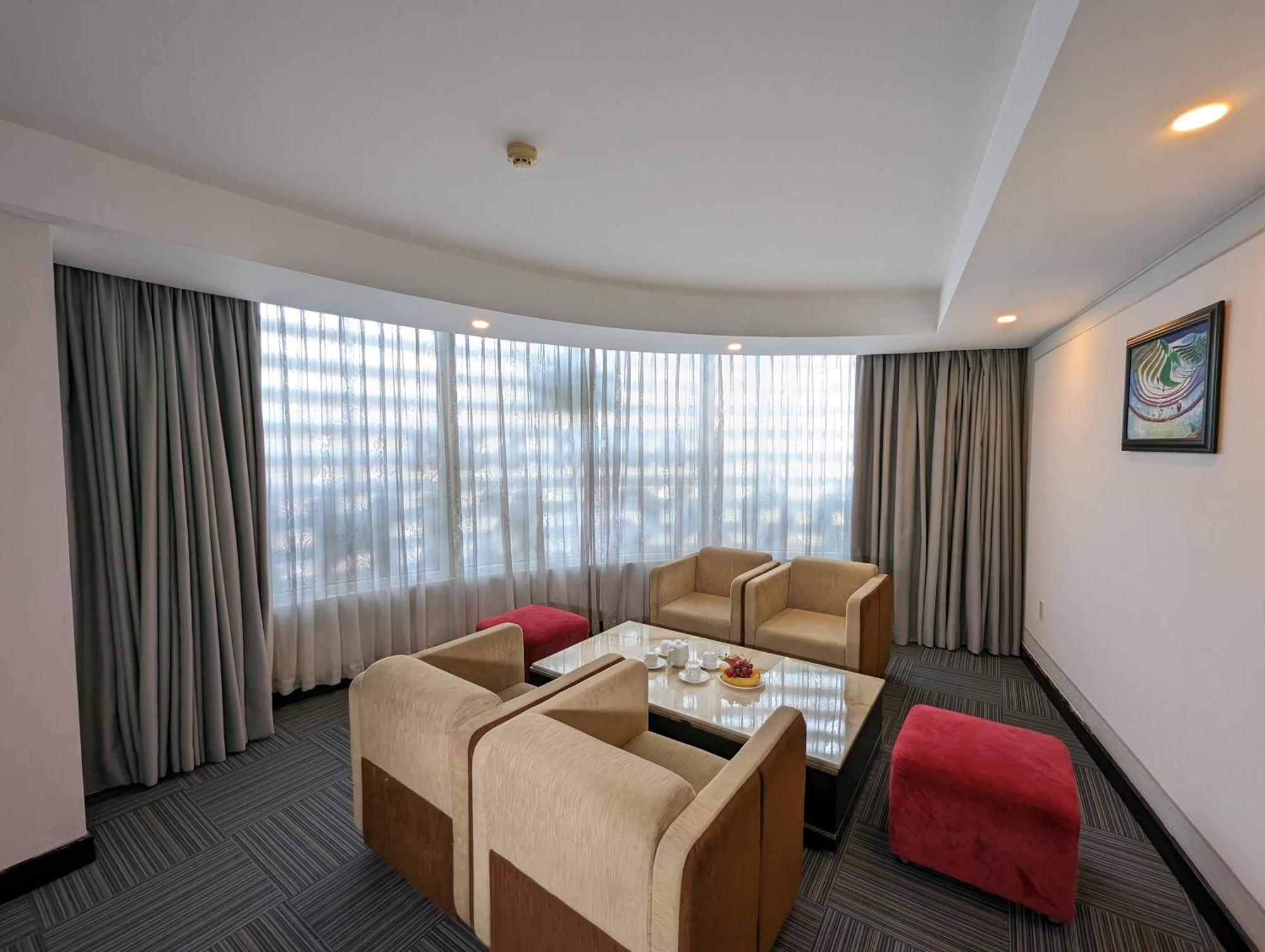 Dong Kinh Hotel ホーチミン市 エクステリア 写真